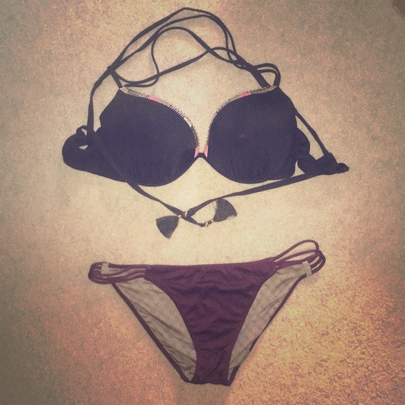 Victoria's Secret Other - Victoria’s Secret swim set